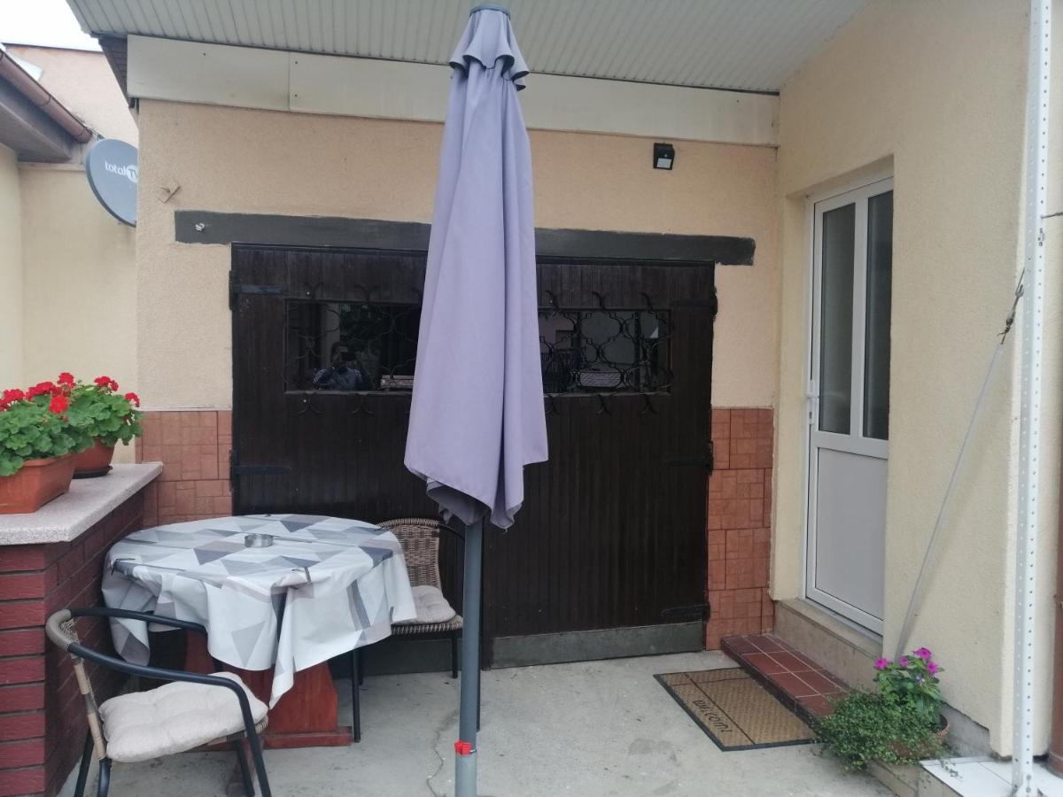 Studio Apartman Bandb Ðakovo Zewnętrze zdjęcie